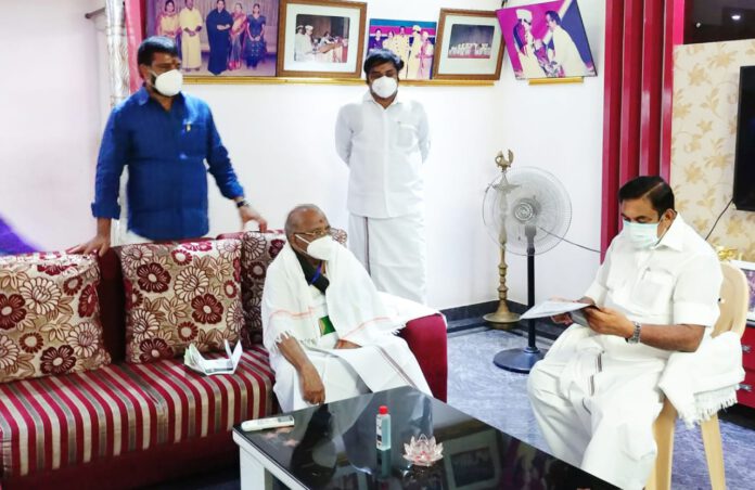 efed1259-857f-4570-9f8c-44b1c0bc6b5b