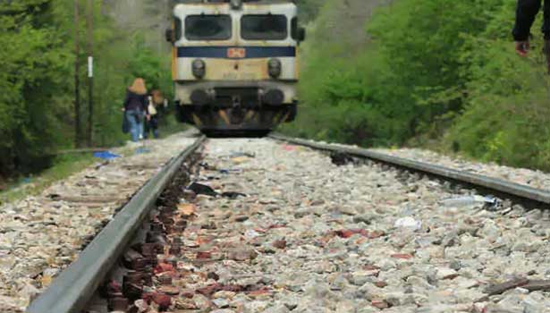 202102041428226695_Tamil_News_Tamil-News-Train-Accident-2-students-dead-in-Coimbatore_SECVPF