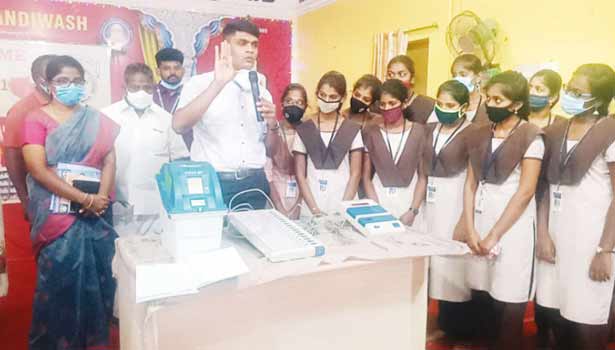 202103092108293797_Tamil_News_tamil-news-college-function-Collector-speech-Students-must_SECVPF