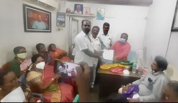 1E74BD24-D1C4-40E7-A17C-A2DE38F5A820