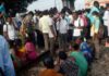 சென்னை ரெயிலை மறித்து 2 மணி நேரம் பயணிகள் போராட்டம்;
