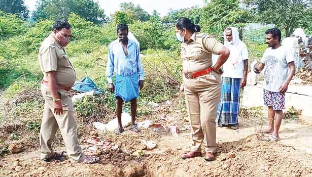 202110271932220864_Tamil_News_Tamil-news-Mysterious-persons-who-dug-up-the-body-of-the_SECVPF