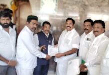 முன்னாள் முதல்வா் EPS அவா்களை அண்ணா திமுக அண்ணா தொழிற்சங்க மின்சார பிரிவு மாநில பொருலாளா் பொன்.குருமோகன் சந்தித்து தீபாவளி வாழ்த்து